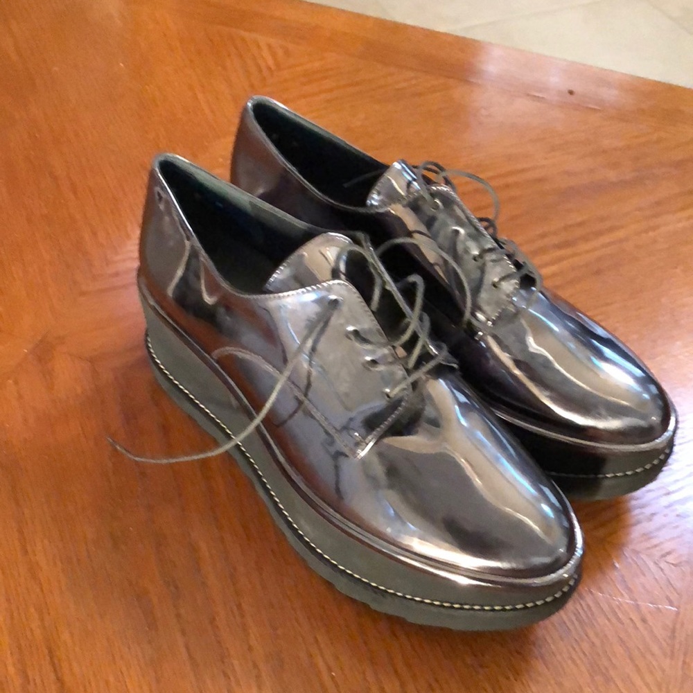 New  Weitzman Metallic Flatform Oxfords